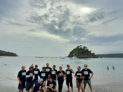 Crystal-Bay-Beach-Nusa-Penida-Transport-Bali-Tour-Agency- (3)