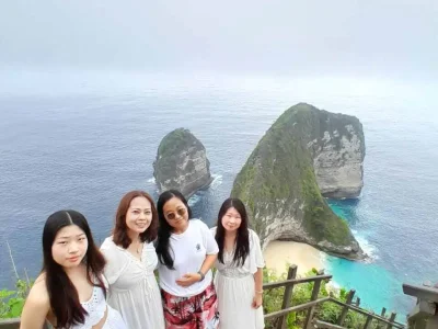 Kelingking-Beach-Nusa-Penida-Transport-Bali-Tour-Agency- (5)